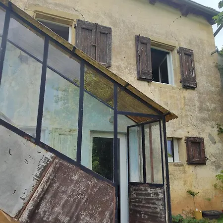 Hébergement de vacances Maisonnette De Vignes Avec Vue Imprenable Marvejols