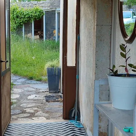 Hébergement de vacances Maisonnette De Vignes Avec Vue Imprenable *