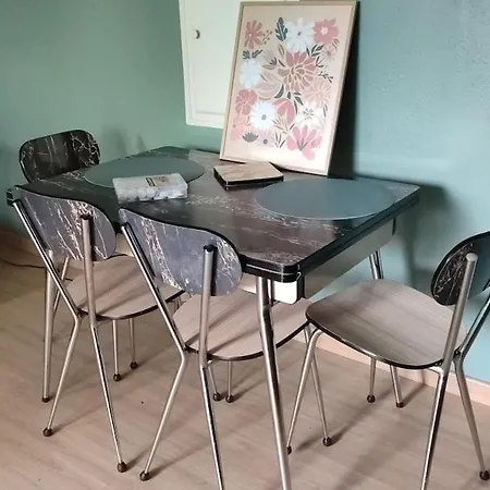 Hébergement de vacances Maisonnette De Vignes Avec Vue Imprenable Marvejols